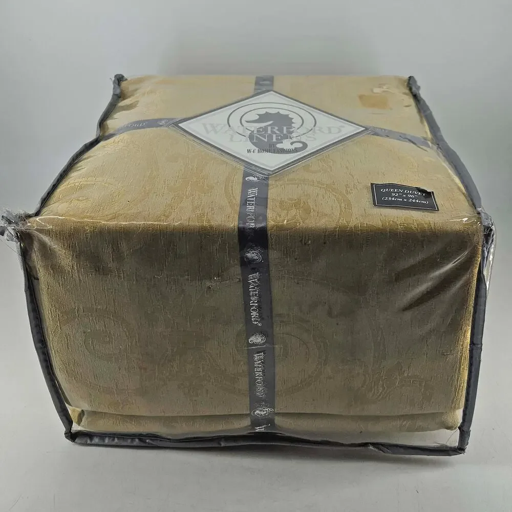 Waterford traditional gold jacquard damask queen Caprice Duvet, New